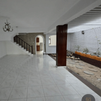 HOUSE FOR RENT AT CASTLE AVENUE- COLOMBO 8 
