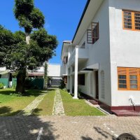 LARGE PROPERTY FOR RENT AT CAMBRIDGE PLACE- COLOMBO 07