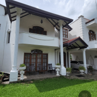 SPACIOUS TWO-STOREY HOUSE FOR SALE – BATTARAMULLA